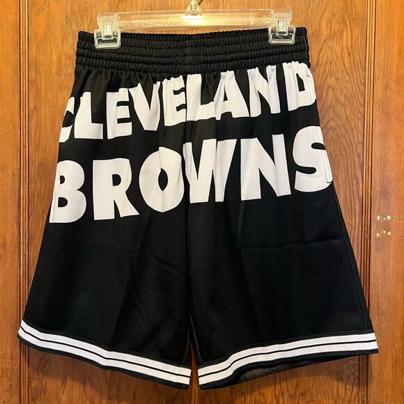 NWT Mitchell & Ness Cleveland Browns Big Face 3.0‎ Mesh Black Shorts Mens Small - Picture 1 of 8
